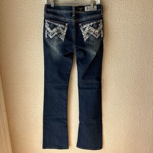 Grace in LA Dark Blue Boot Cut Jeans with Embroidered Details Size 26 - NWT